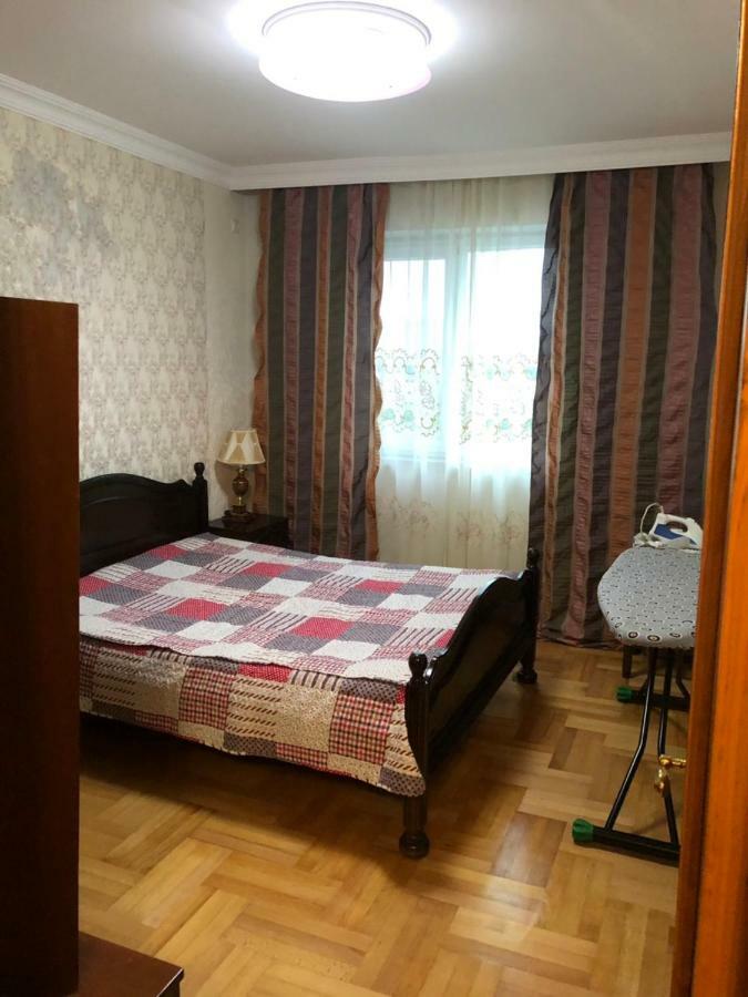Marina House Appartement Batoemi Buitenkant foto